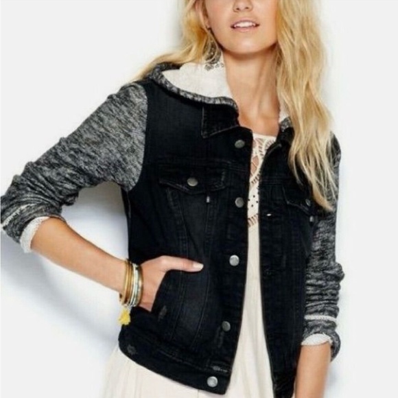 Free People Distressed Denim Jacket With Knit Sleeves Removable Hoodie large - Picture 10 of 13